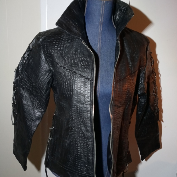 Leather jacket - Picture 3 of 11